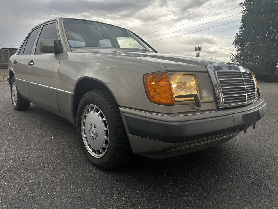 1991 Mercedes-Benz W124 E-Class - Image 6 of 31