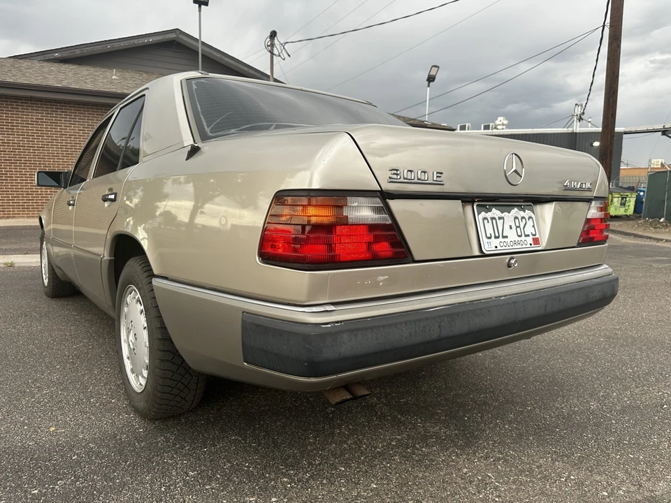 1991 Mercedes-Benz W124 E-Class - Image 28 of 31