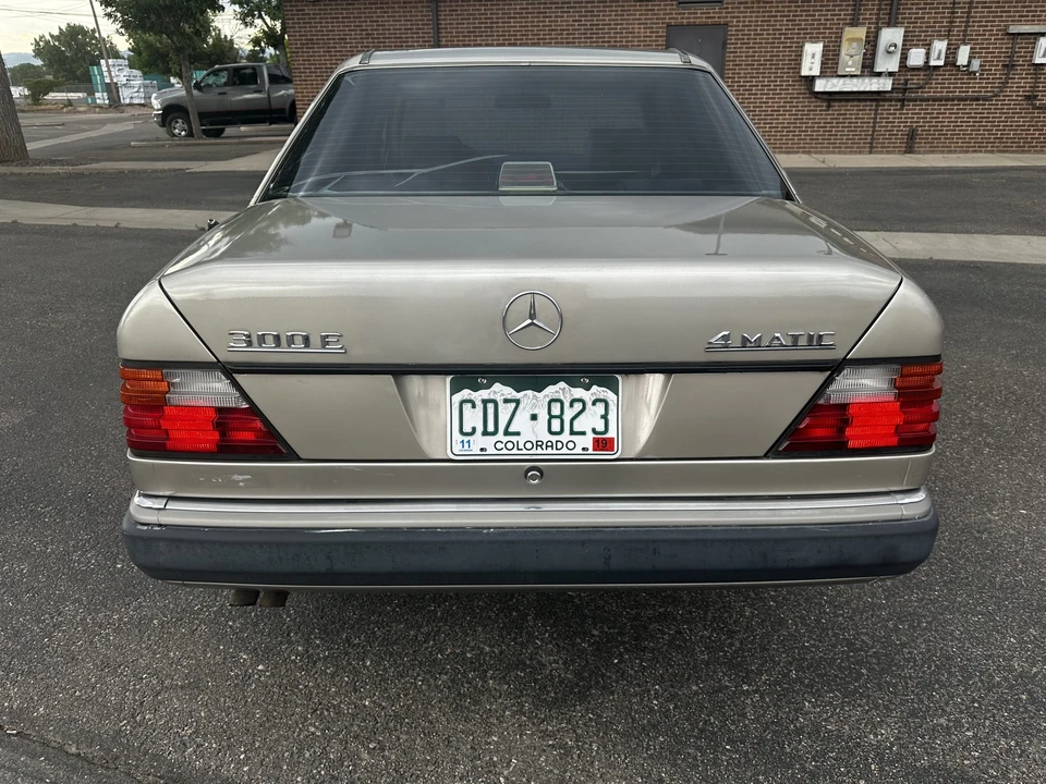 1991 Mercedes-Benz W124 E-Class - Image 31 of 31