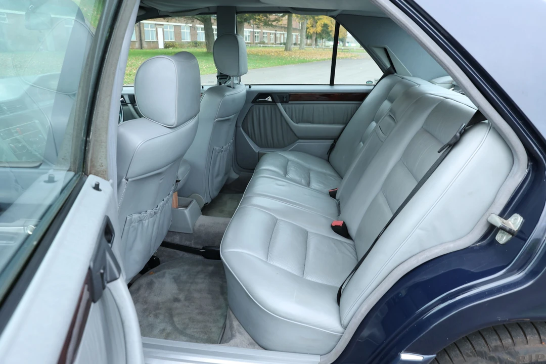 1991 Mercedes-Benz W124 E-Class - Image 2 of 9