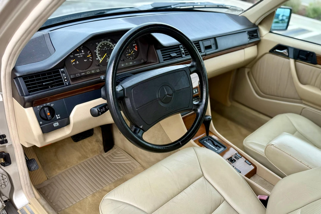 1991 Mercedes-Benz W124 E-Class - Image 24 of 31