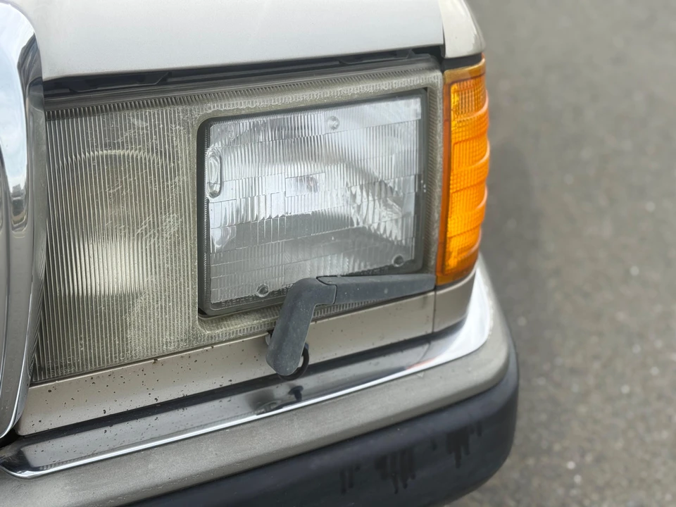 1991 Mercedes-Benz W124 E-Class - Image 12 of 31