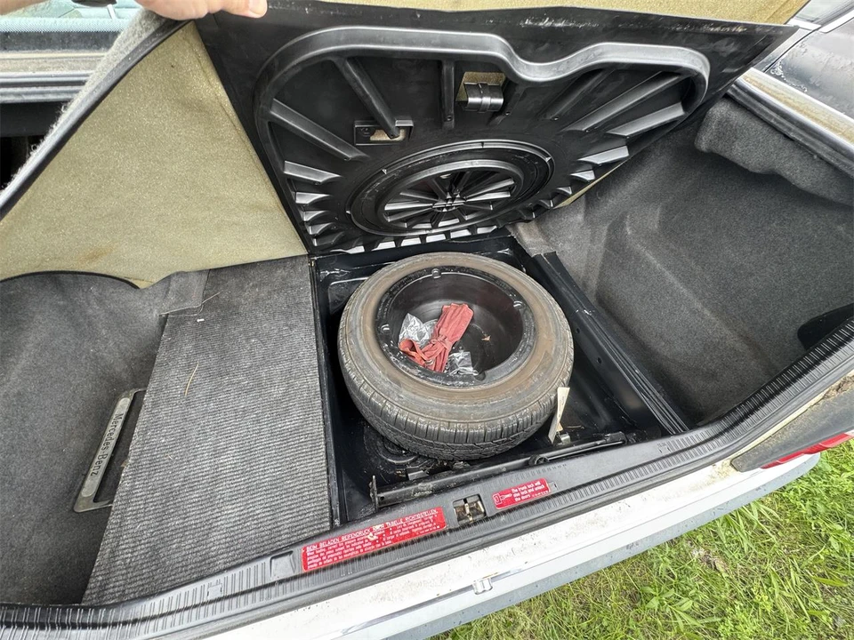 1991 Mercedes-Benz W124 E-Class - Image 15 of 23