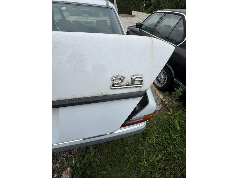 1991 Mercedes-Benz W124 E-Class - Image 18 of 23