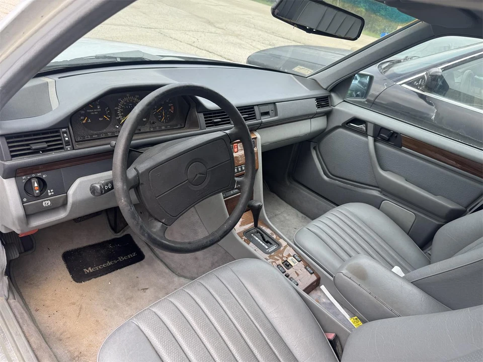 1991 Mercedes-Benz W124 E-Class - Image 21 of 23