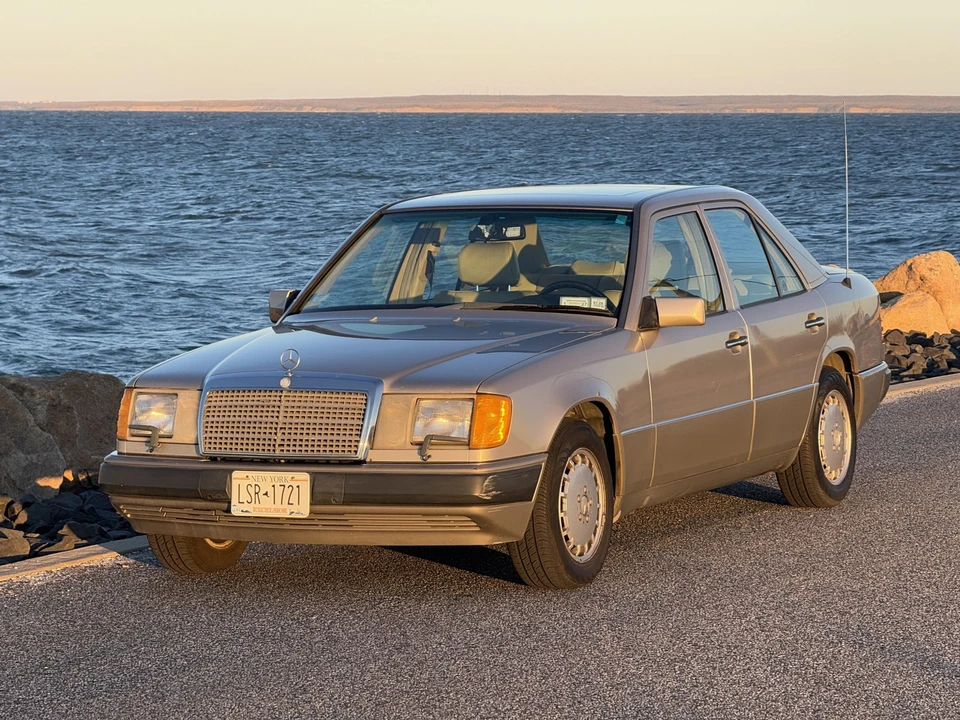 1991 Mercedes-Benz W124 E-Class - Image 3 of 31