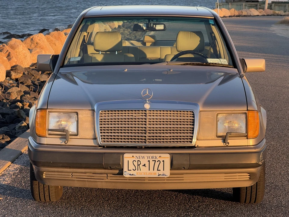 1991 Mercedes-Benz W124 E-Class - Image 24 of 31