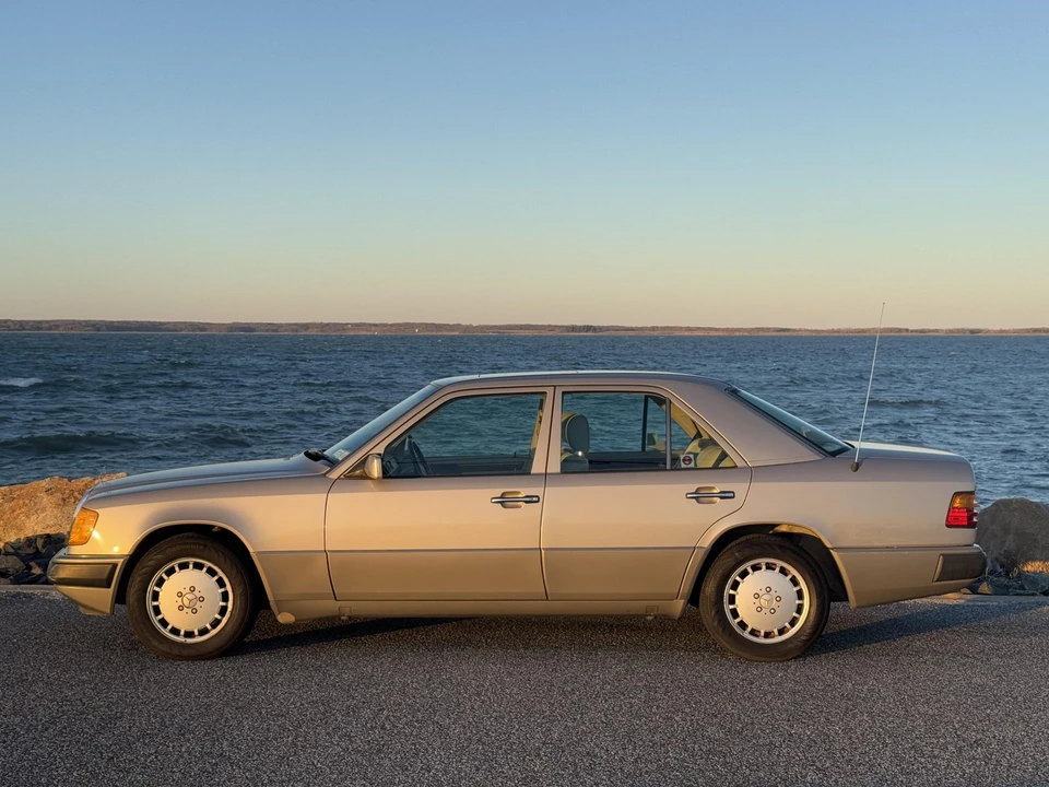 1991 Mercedes-Benz W124 E-Class - Image 7 of 31