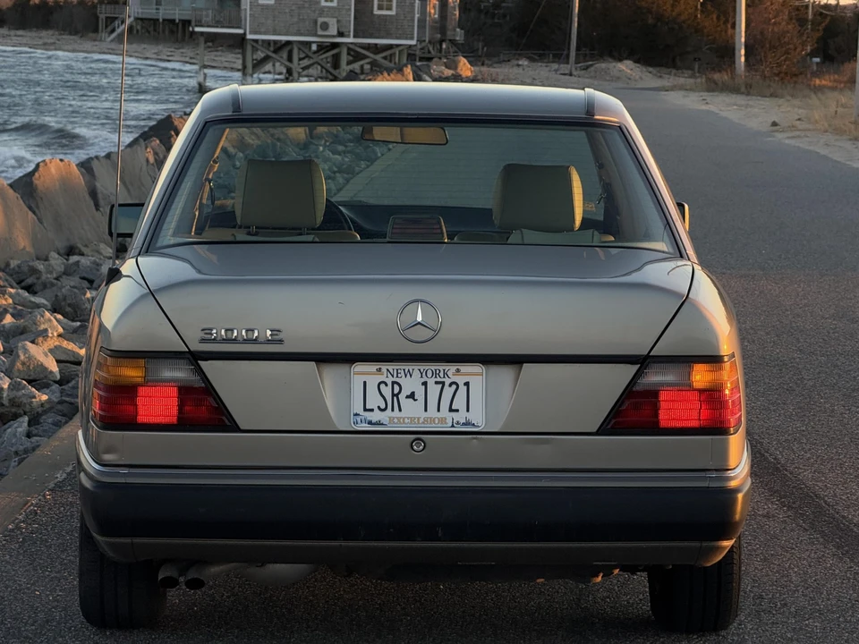1991 Mercedes-Benz W124 E-Class - Image 29 of 31
