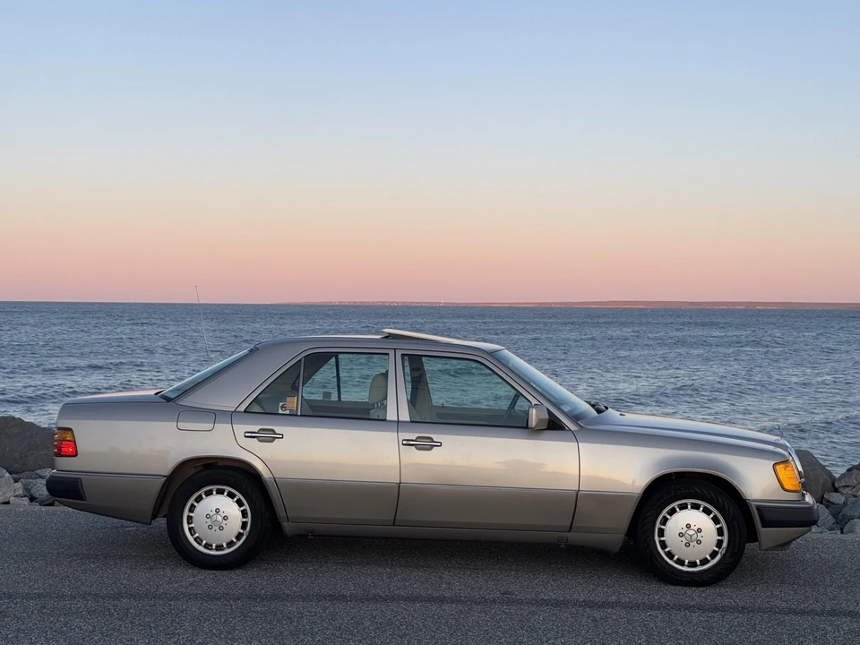1991 Mercedes-Benz W124 E-Class - Image 15 of 31