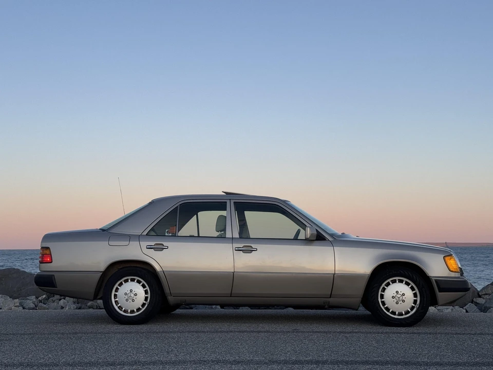 1991 Mercedes-Benz W124 E-Class - Image 17 of 31