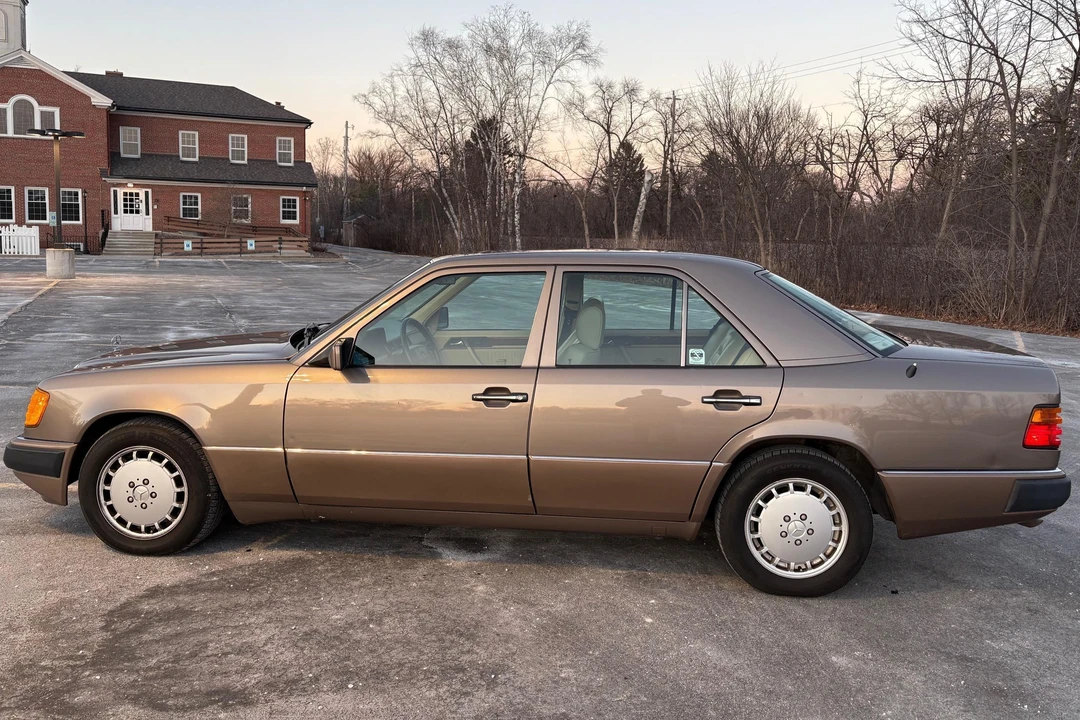 1991 Mercedes-Benz W124 E-Class - Image 3 of 19