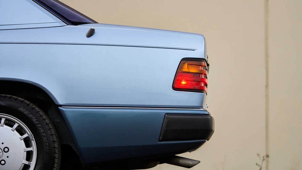 1991 Mercedes-Benz W124 E-Class - Image 21 of 31