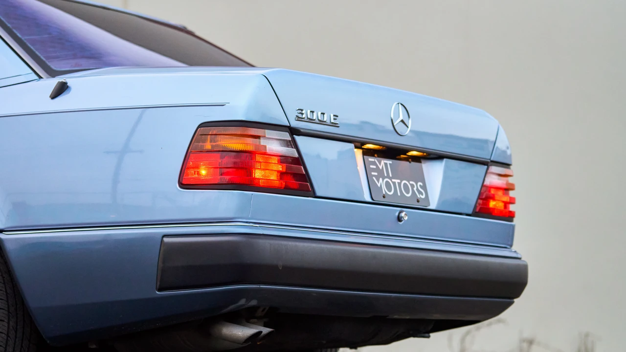 1991 Mercedes-Benz W124 E-Class - Image 22 of 31