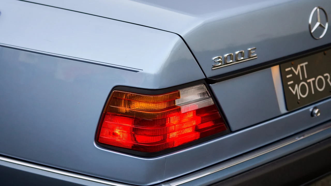 1991 Mercedes-Benz W124 E-Class - Image 23 of 31