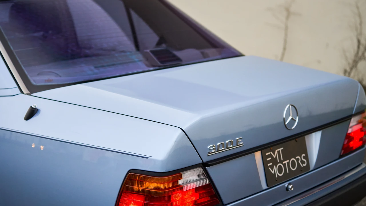 1991 Mercedes-Benz W124 E-Class - Image 24 of 31