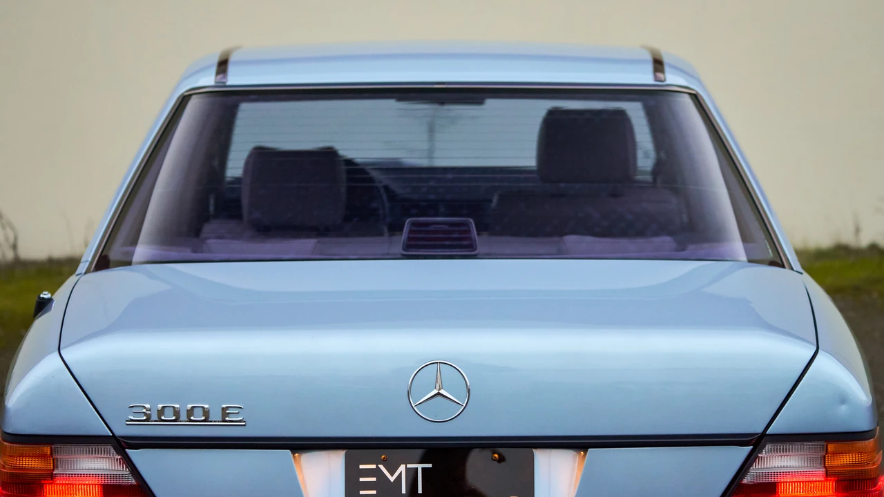 1991 Mercedes-Benz W124 E-Class - Image 26 of 31