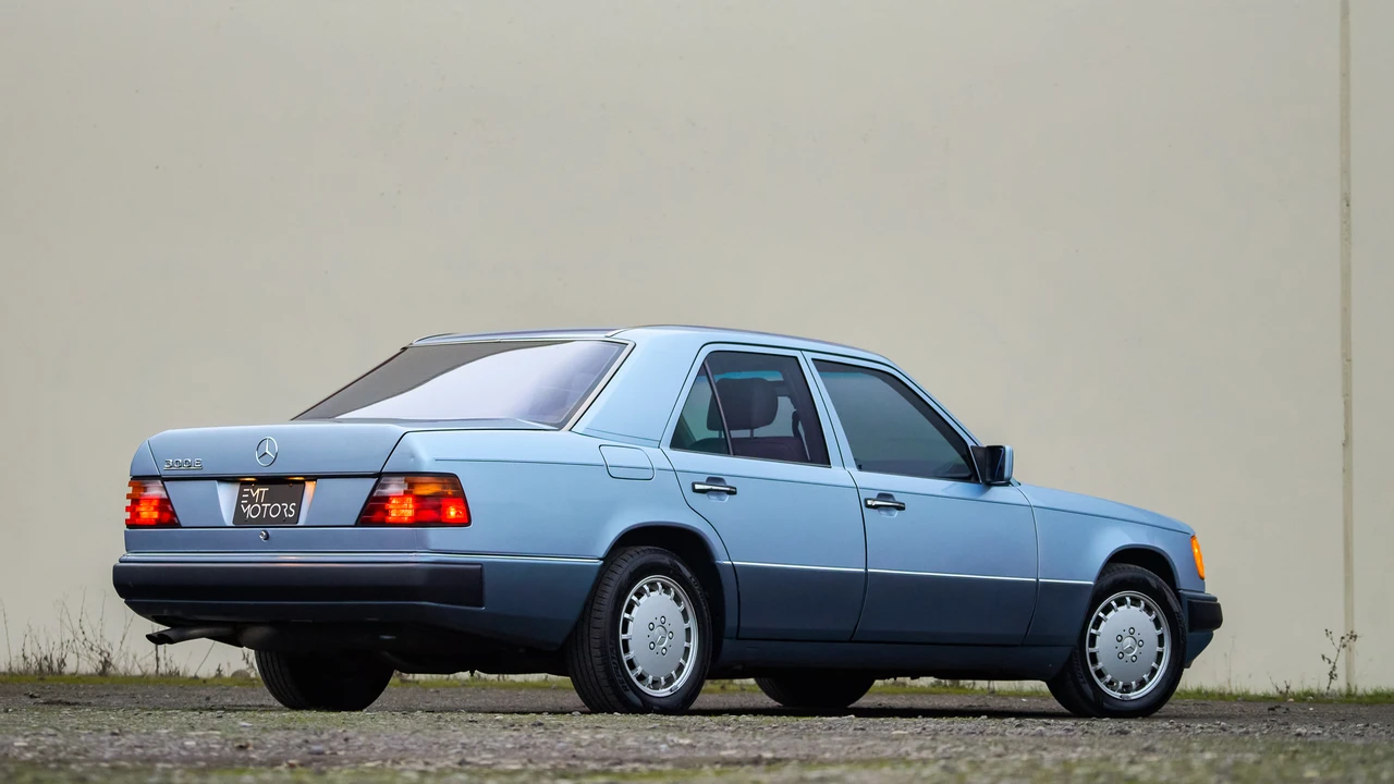 1991 Mercedes-Benz W124 E-Class - Image 9 of 31