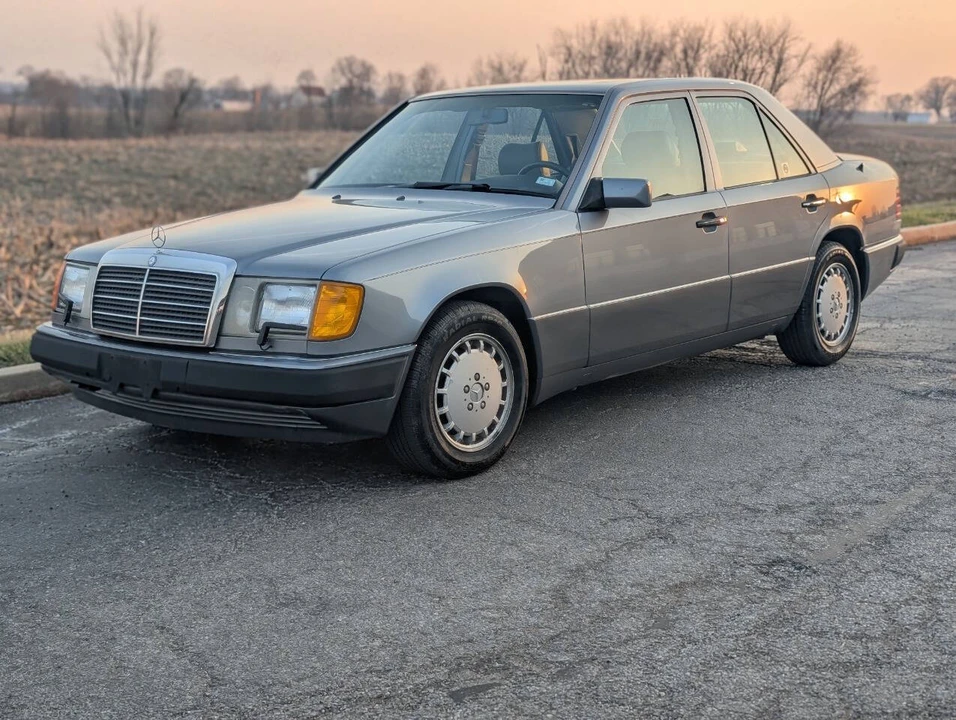 1991 Mercedes-Benz W124 E-Class - Image 3 of 16