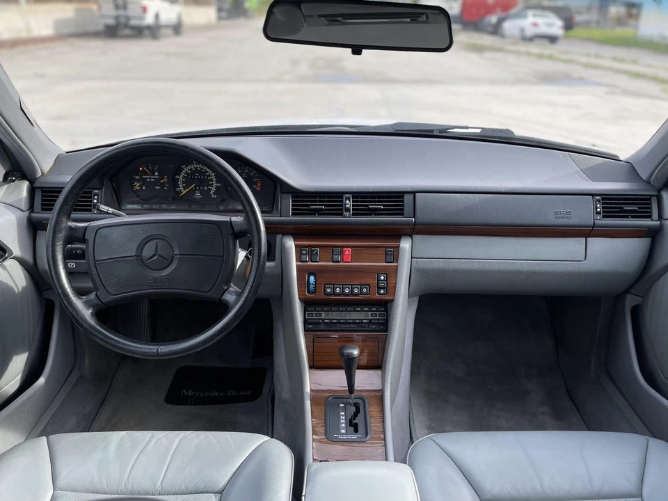 1991 Mercedes-Benz W124 E-Class - Image 30 of 31