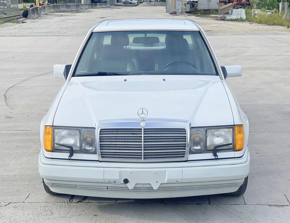 1991 Mercedes-Benz W124 E-Class - Image 4 of 31