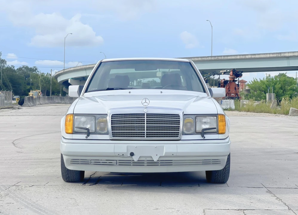 1991 Mercedes-Benz W124 E-Class - Image 3 of 31
