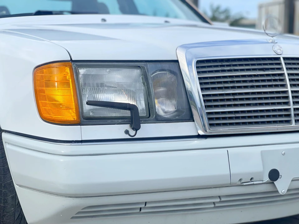 1991 Mercedes-Benz W124 E-Class - Image 18 of 31