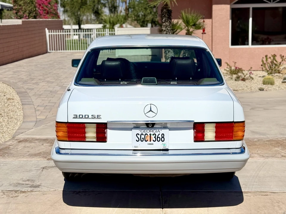 1991 Mercedes-Benz W126 S-Class Sedan - Image 10 of 31