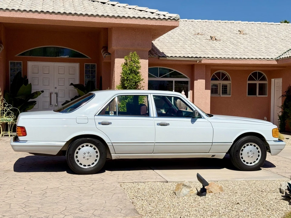 1991 Mercedes-Benz W126 S-Class Sedan - Image 13 of 31