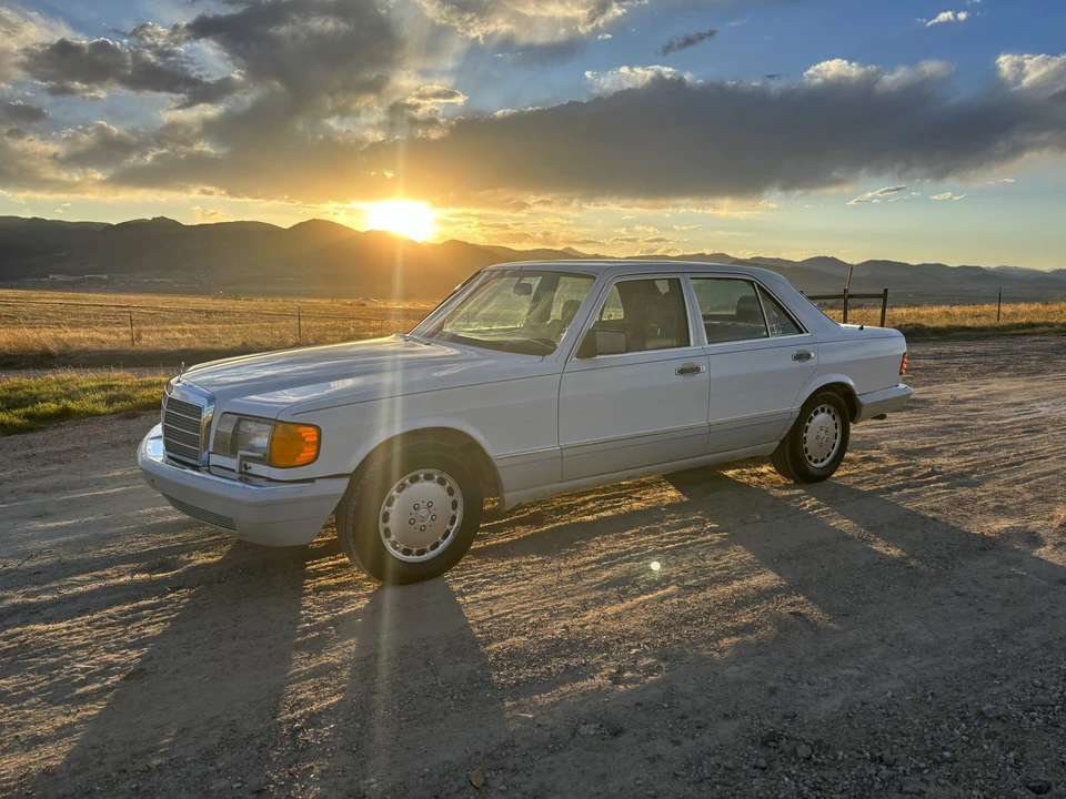 1991 Mercedes-Benz W126 S-Class Sedan - Image 3 of 31