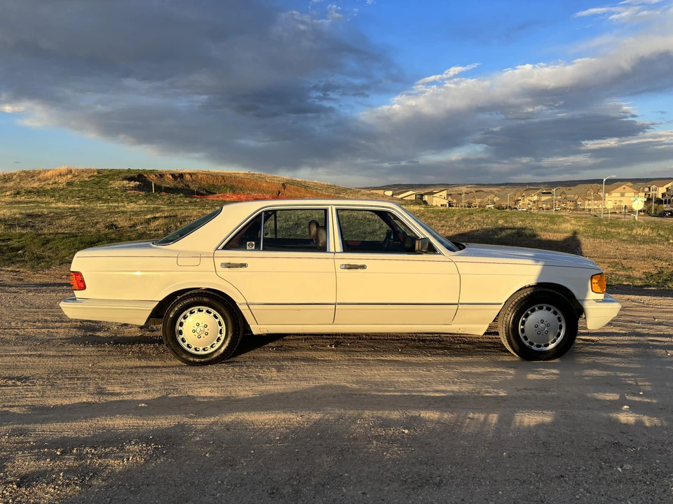 1991 Mercedes-Benz W126 S-Class Sedan - Image 10 of 31