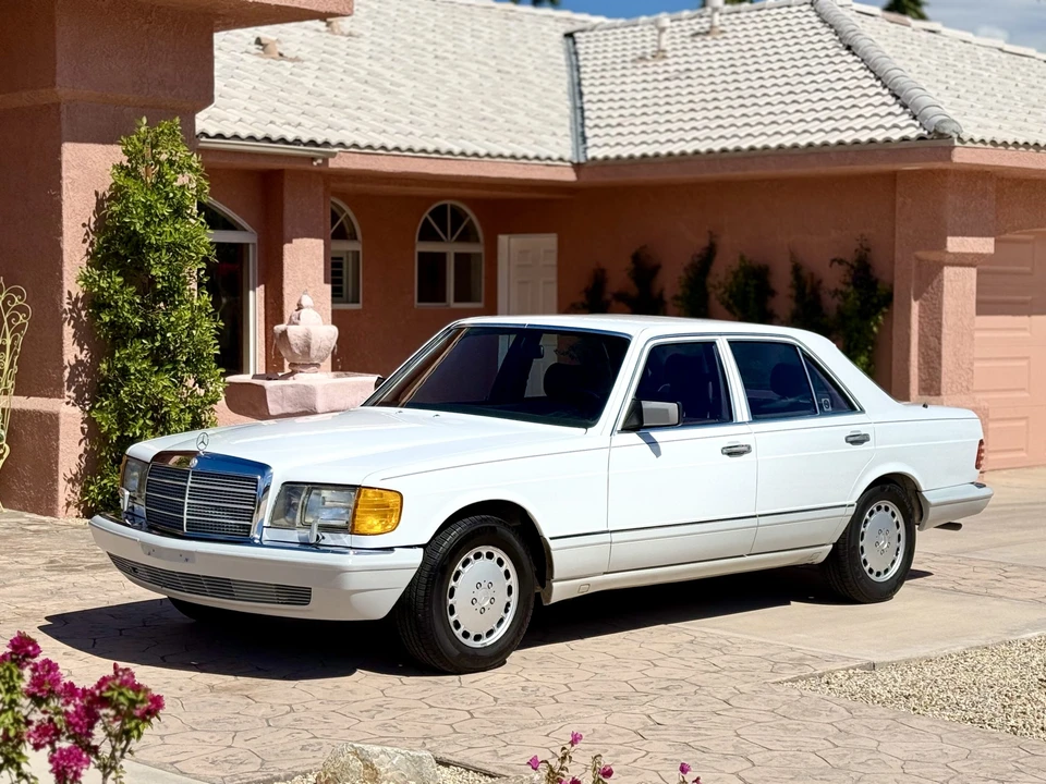 1991 Mercedes-Benz W126 S-Class Sedan - Image 4 of 31