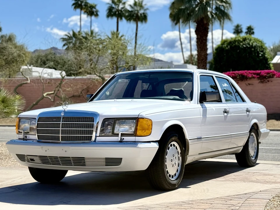 1991 Mercedes-Benz W126 S-Class Sedan - Image 2 of 31