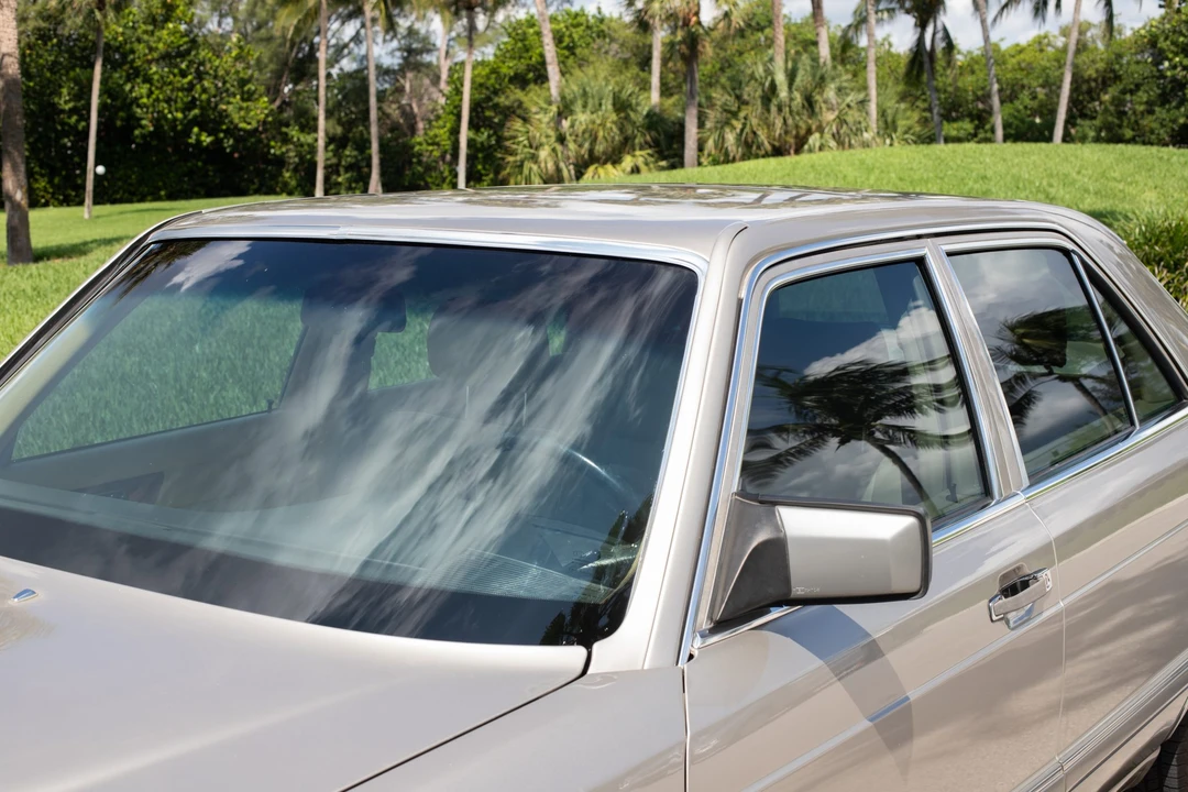 1991 Mercedes-Benz W126 S-Class Sedan - Image 19 of 31