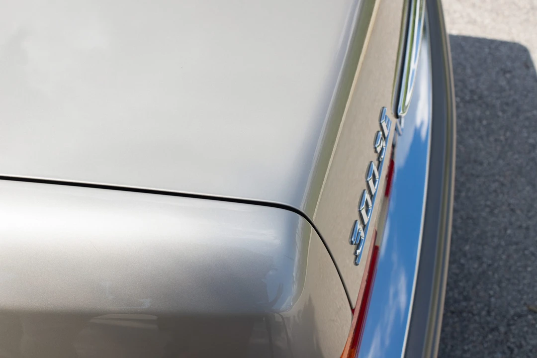 1991 Mercedes-Benz W126 S-Class Sedan - Image 30 of 31