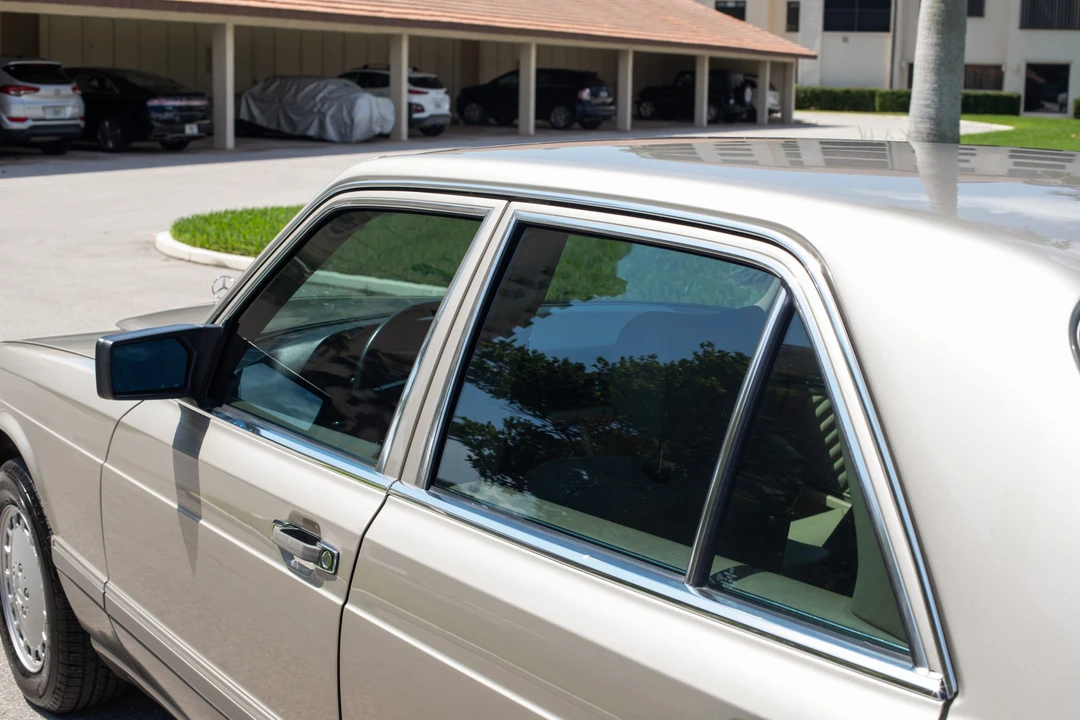 1991 Mercedes-Benz W126 S-Class Sedan - Image 15 of 31