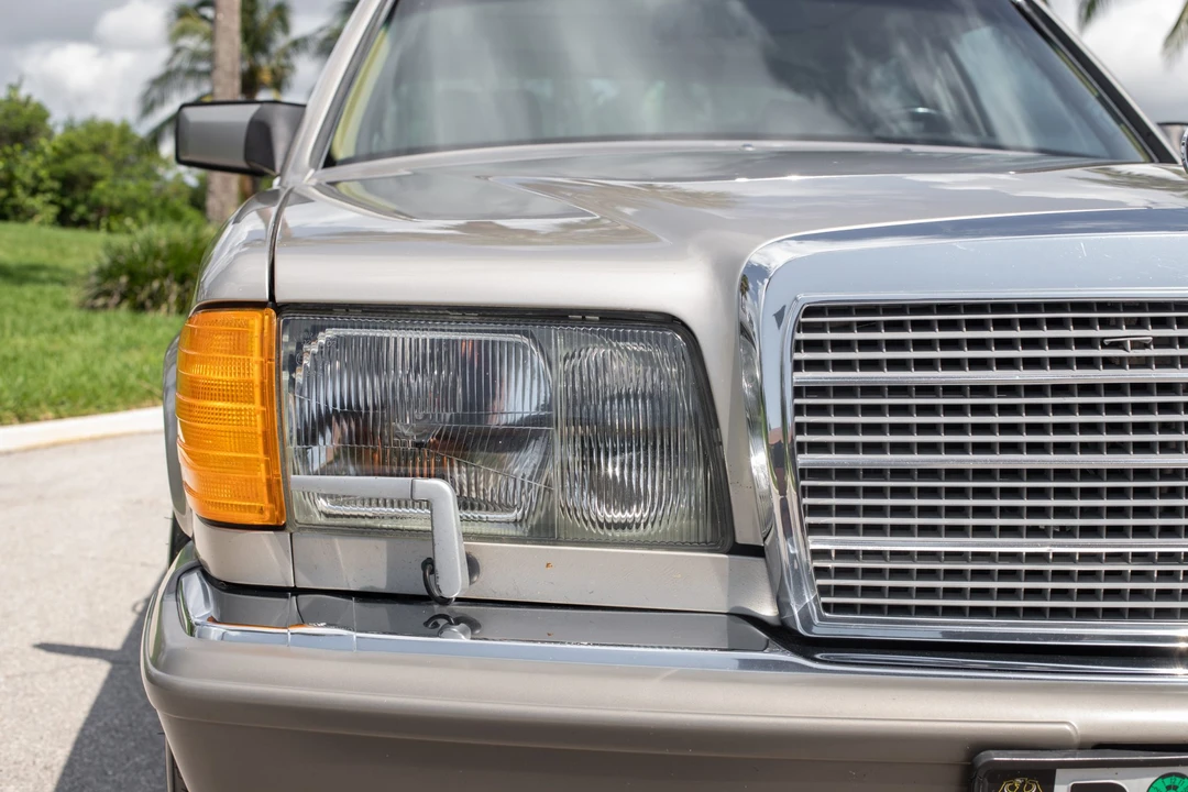 1991 Mercedes-Benz W126 S-Class Sedan - Image 9 of 31