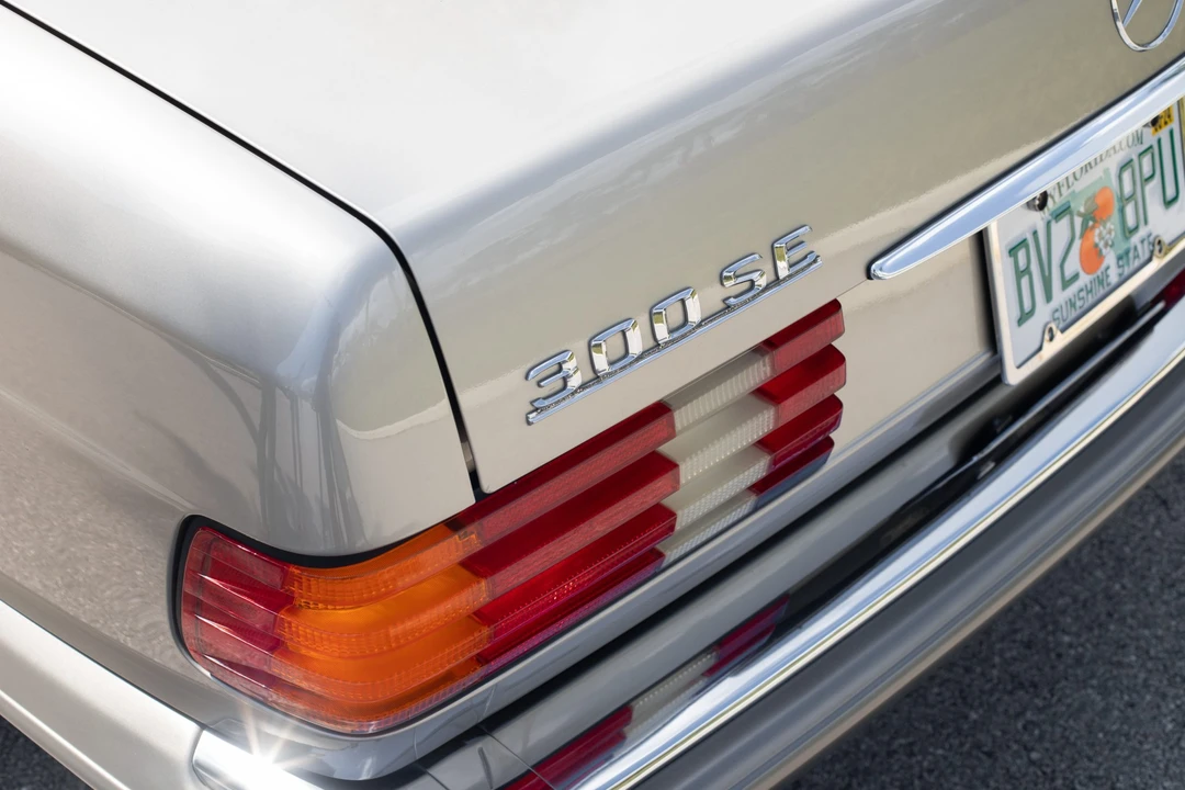 1991 Mercedes-Benz W126 S-Class Sedan - Image 31 of 31