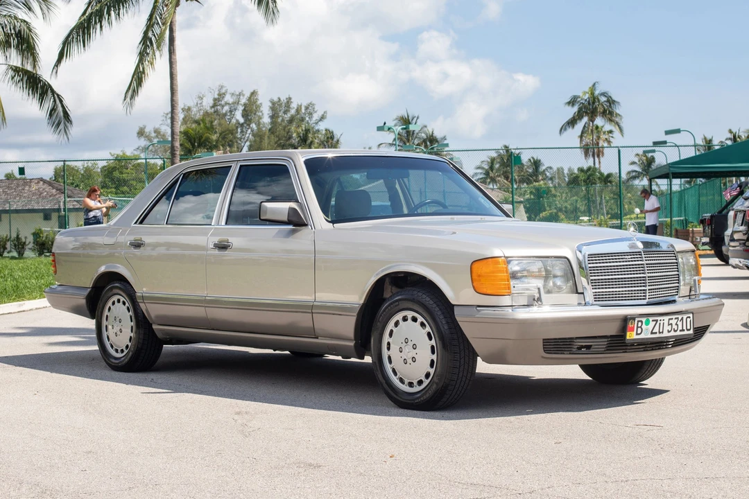 1991 Mercedes-Benz W126 S-Class Sedan - Image 3 of 31