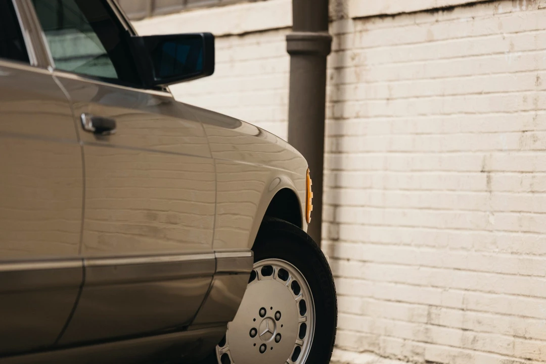 1991 Mercedes-Benz W126 S-Class Sedan - Image 26 of 31