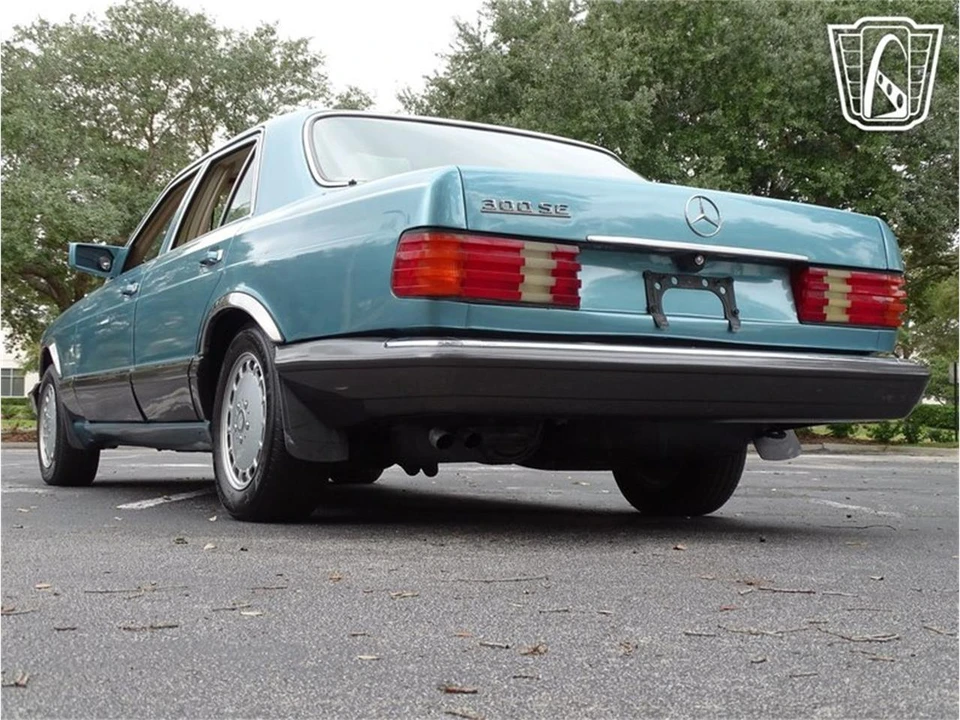1991 Mercedes-Benz W126 S-Class Sedan - Image 16 of 31