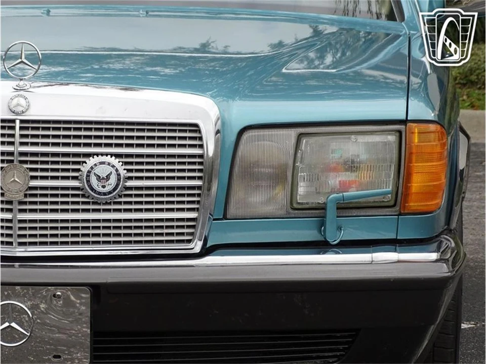 1991 Mercedes-Benz W126 S-Class Sedan - Image 30 of 31
