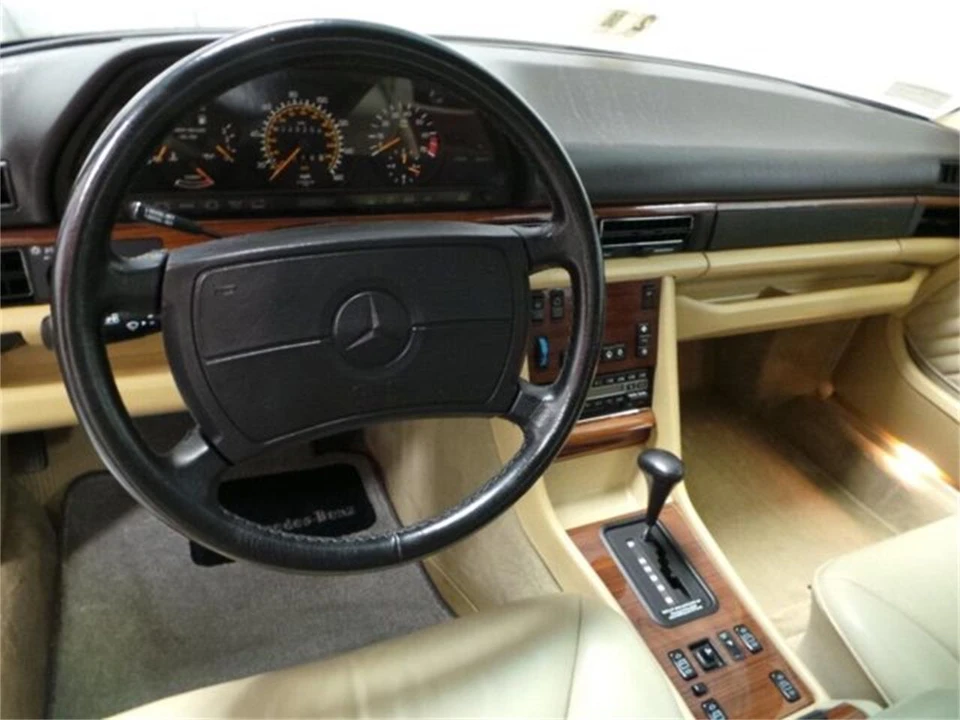 1991 Mercedes-Benz W126 S-Class Sedan - Image 15 of 31