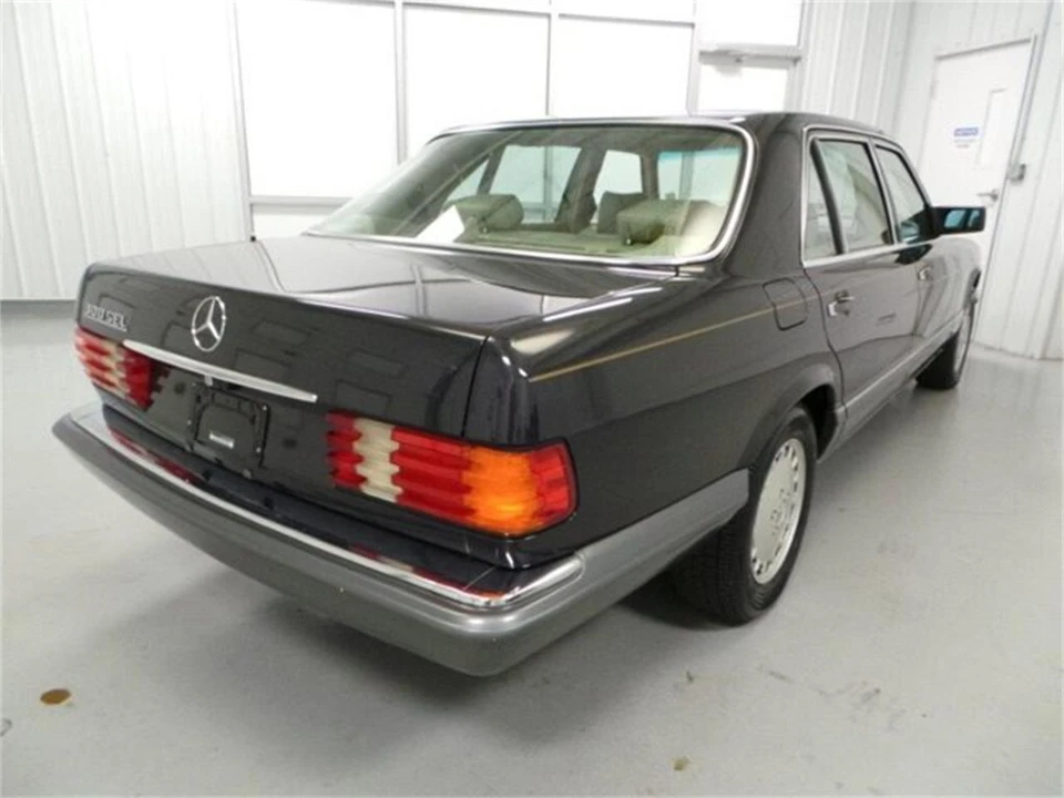 1991 Mercedes-Benz W126 S-Class Sedan - Image 7 of 31