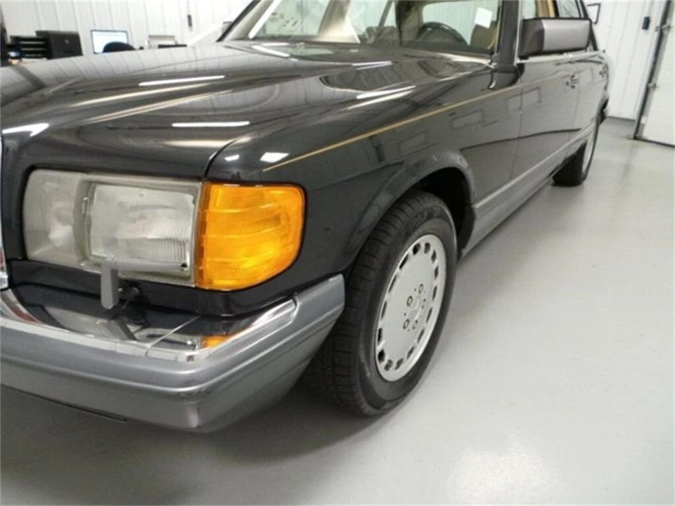 1991 Mercedes-Benz W126 S-Class Sedan - Image 29 of 31