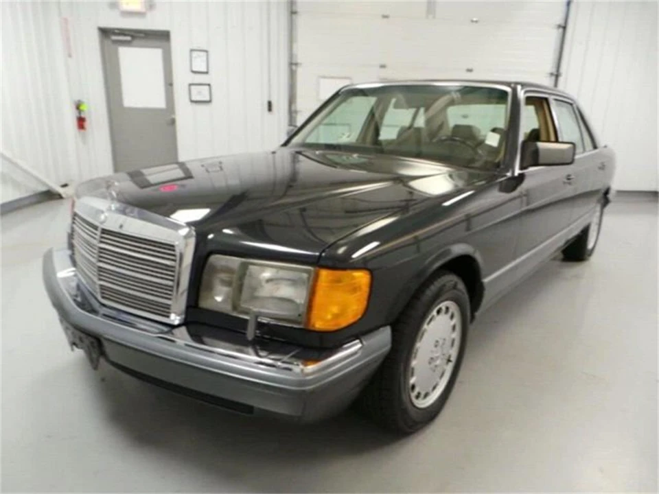 1991 Mercedes-Benz W126 S-Class Sedan - Image 2 of 31