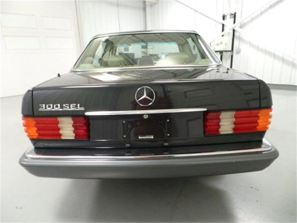 1991 Mercedes-Benz W126 S-Class Sedan - Image 6 of 31