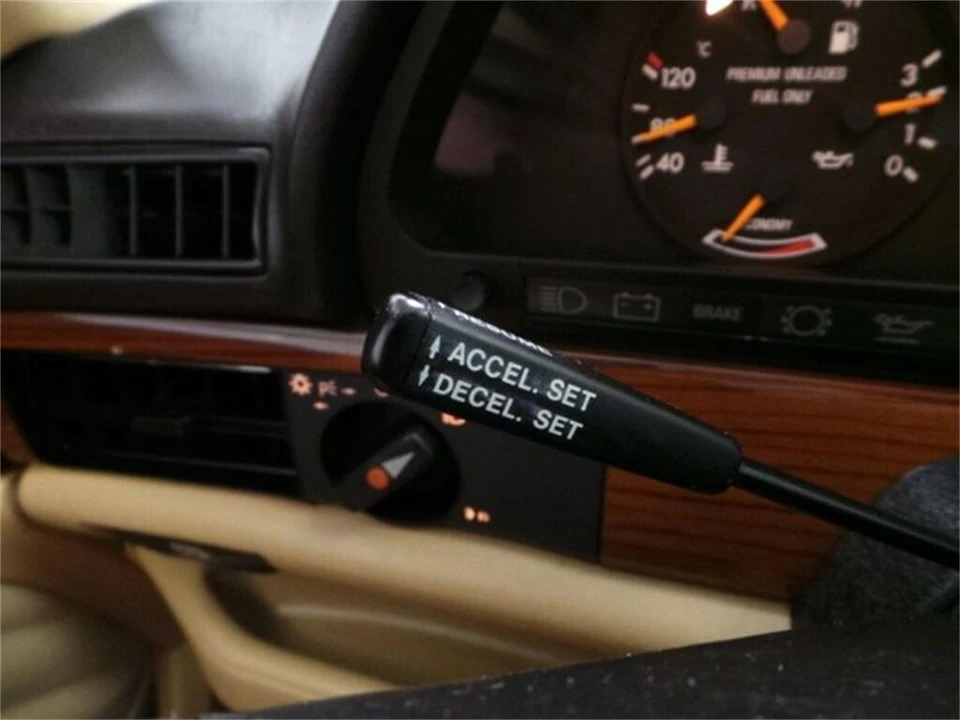 1991 Mercedes-Benz W126 S-Class Sedan - Image 20 of 31
