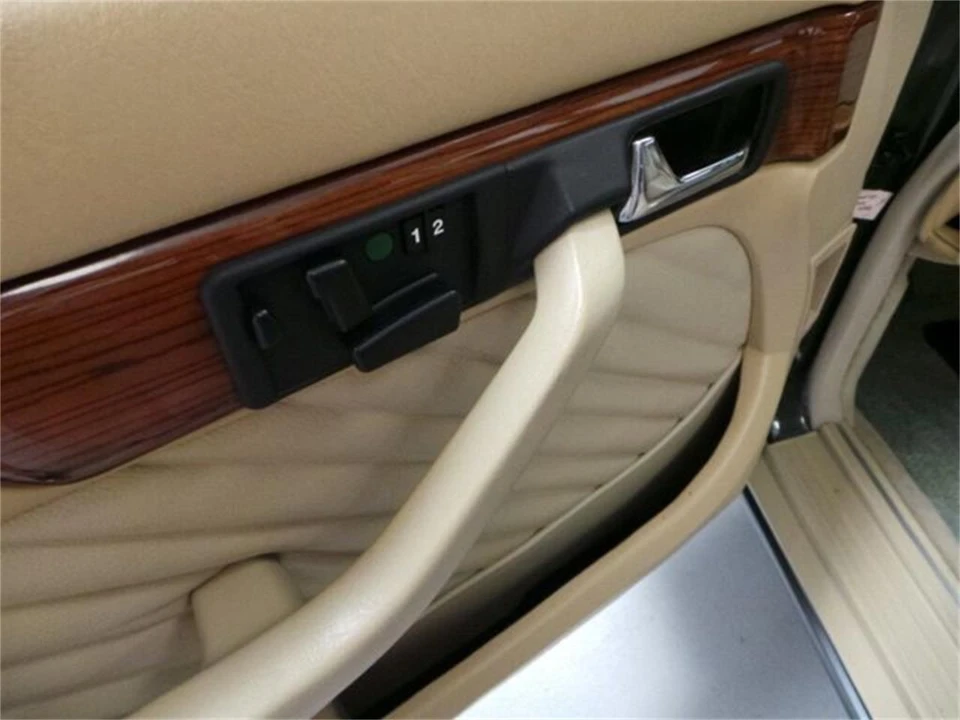 1991 Mercedes-Benz W126 S-Class Sedan - Image 22 of 31