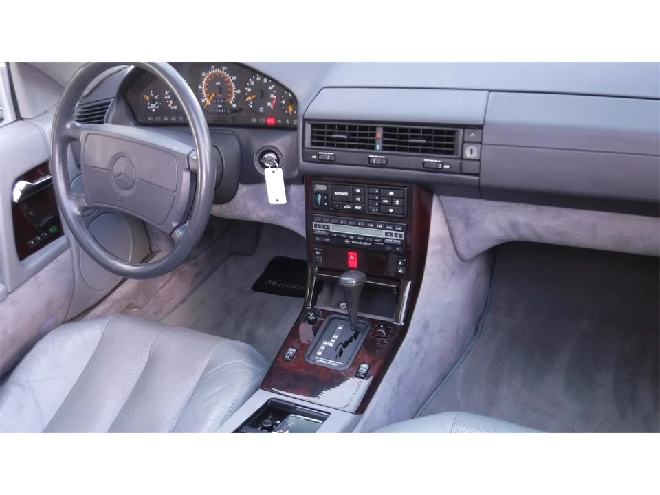 1991 Mercedes-Benz R129 SL-Class - Image 16 of 31